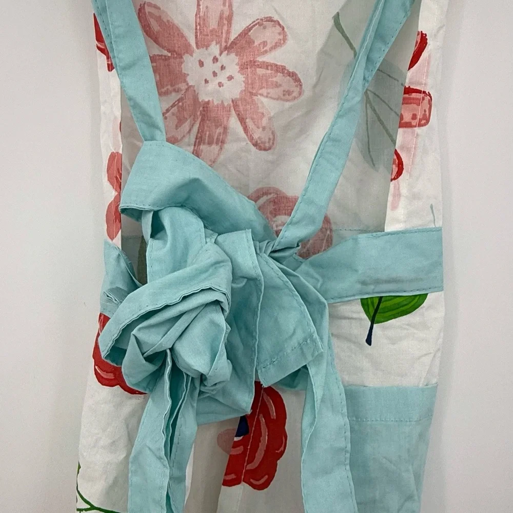 Le‎ Marche White Floral Coral and Aqua Frilly Adult Apron 30” x 31” NWT